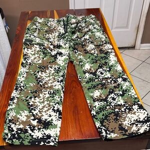 Dogg Supply Digital Camo Pants PP13